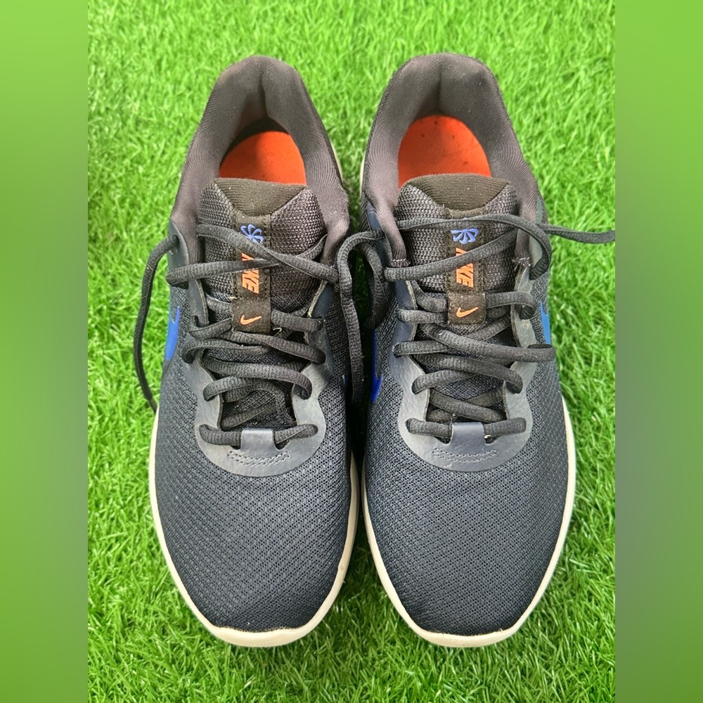 Nike Revolution 6 Next‎ Nature
Dark Obsidian Hyper Royal Size 8.5